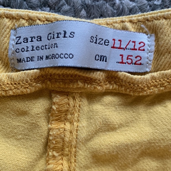 🌞3/$20 Zara Girls Yellow Pleated Shorts - Picture 2 of 5